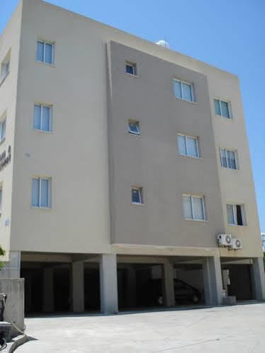 Melpo Court Apartment Geroskipou Exterior photo